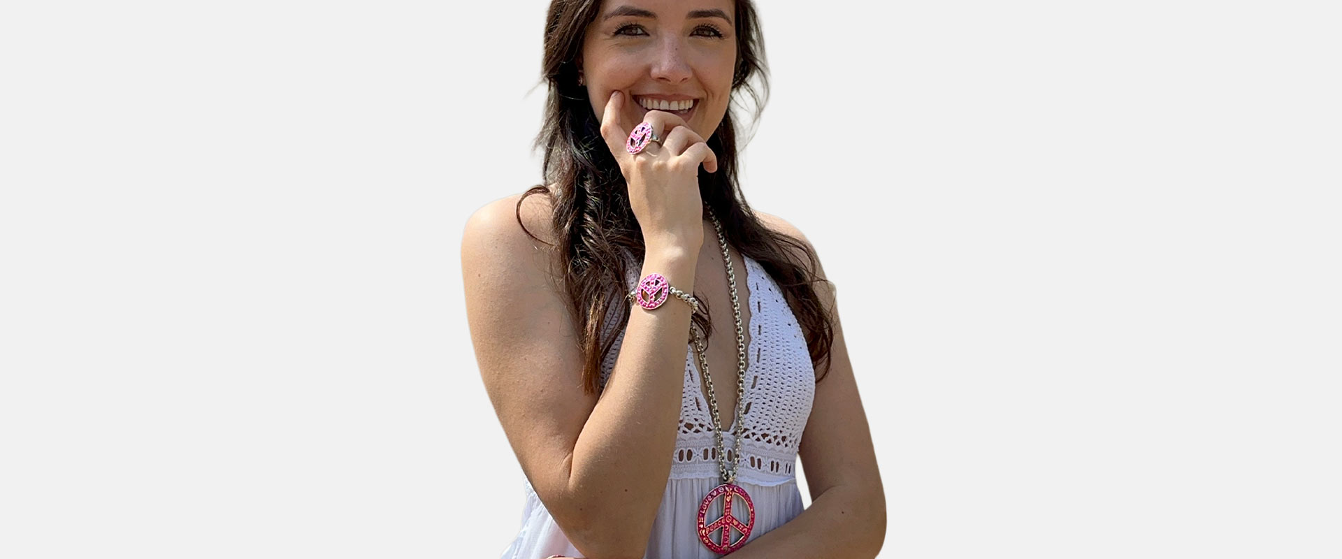 PEACE: La colección que llena tu verano de color y actitud