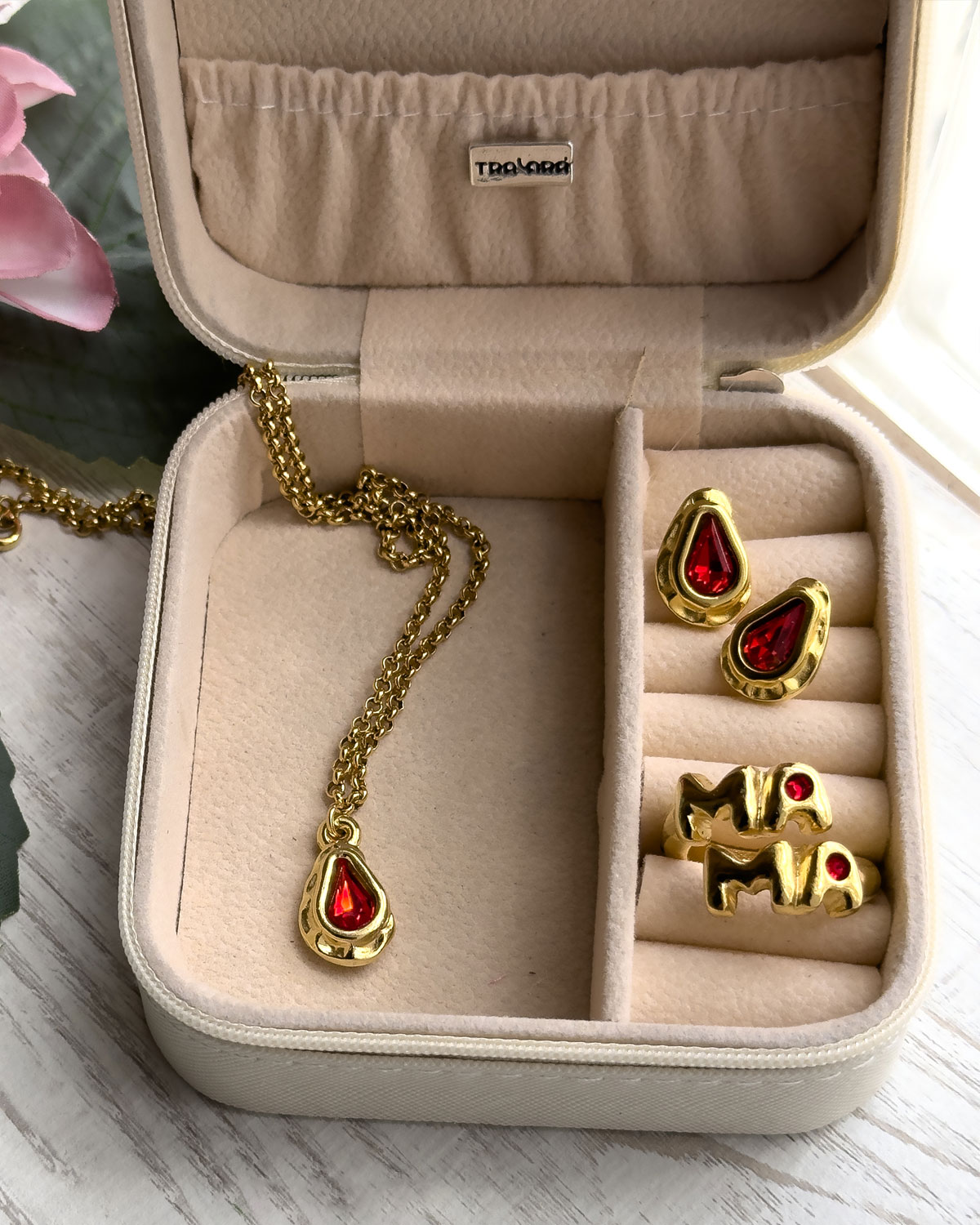 SET MAMA COLGANTE-ANILLO-PENDIENTES-JOYERO ORO