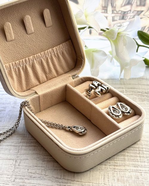 SET MAMA COLGANTE-ANILLO-PENDIENTES-JOYERO
