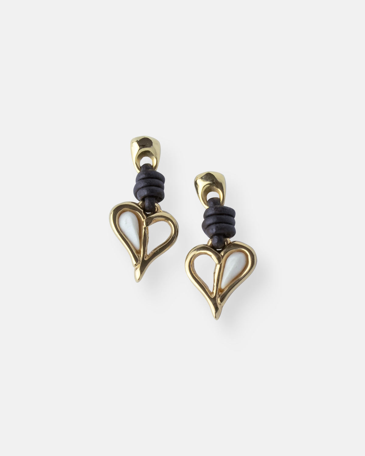 PENDIENTES CUERO PASIÓN ORO