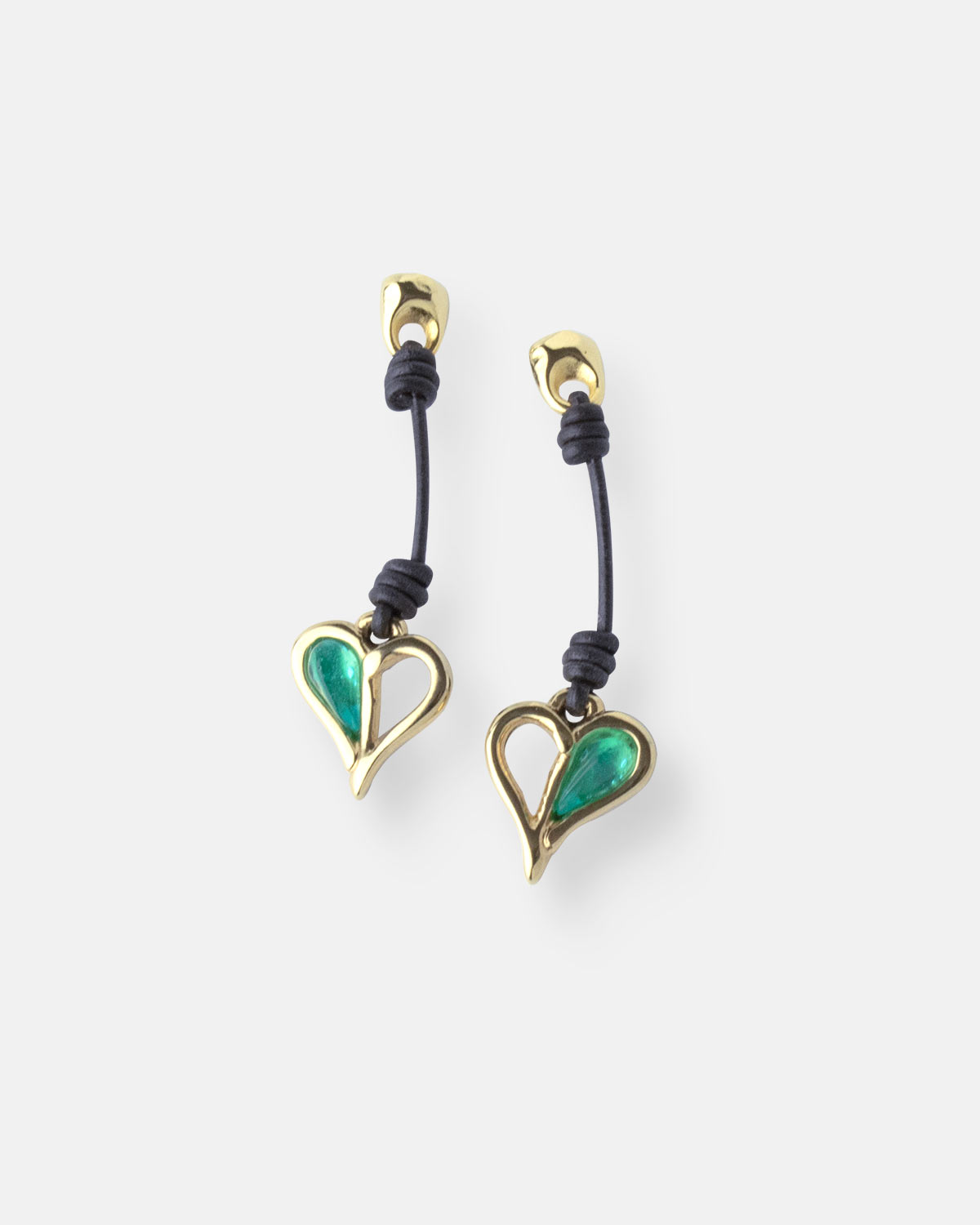 PENDIENTES LARGOS CUERO PASIÓN ORO